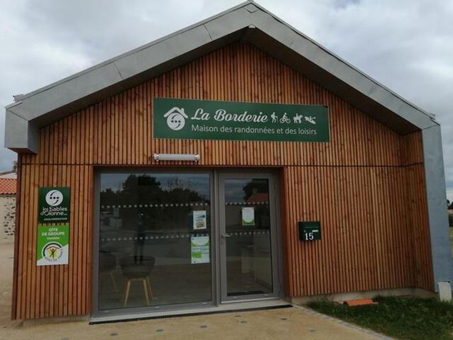 La Borderie - Maison Des Randonnees - Gite Etape - Gite De Groupe Vairé 部屋 写真